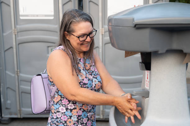 Affordable portable toilet rental in Morris, OK